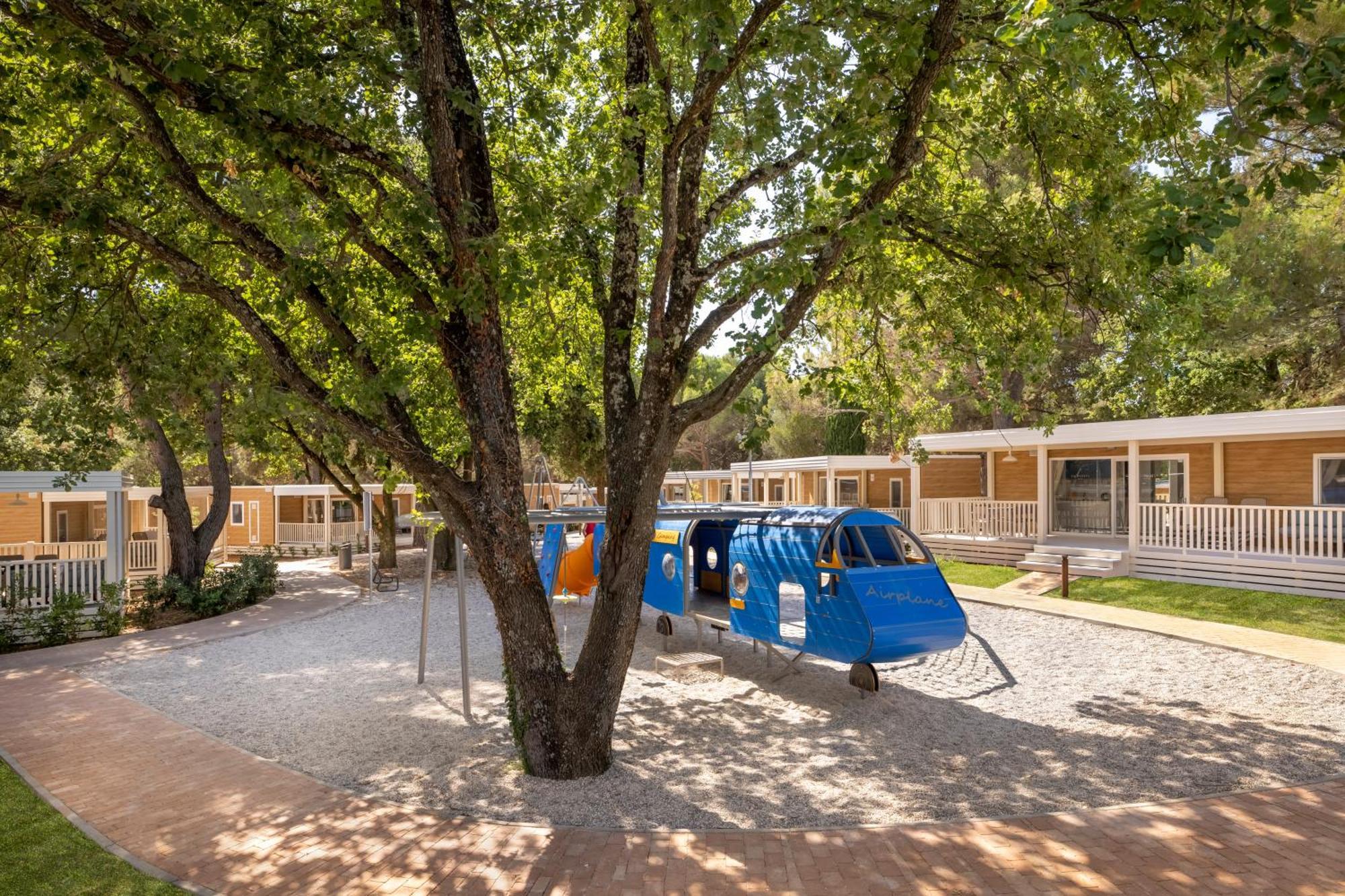 Maistra Camping Valkanela Pitches Funtana Exterior photo